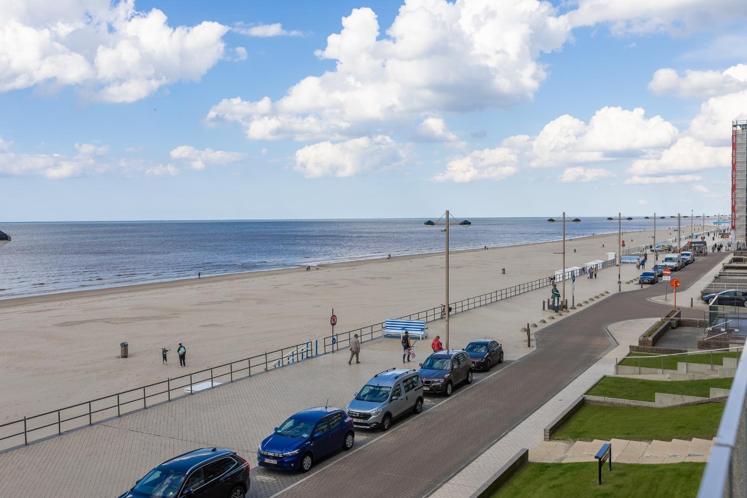 Studio Met Frontaal Zeezicht Middelkerke Exterior foto